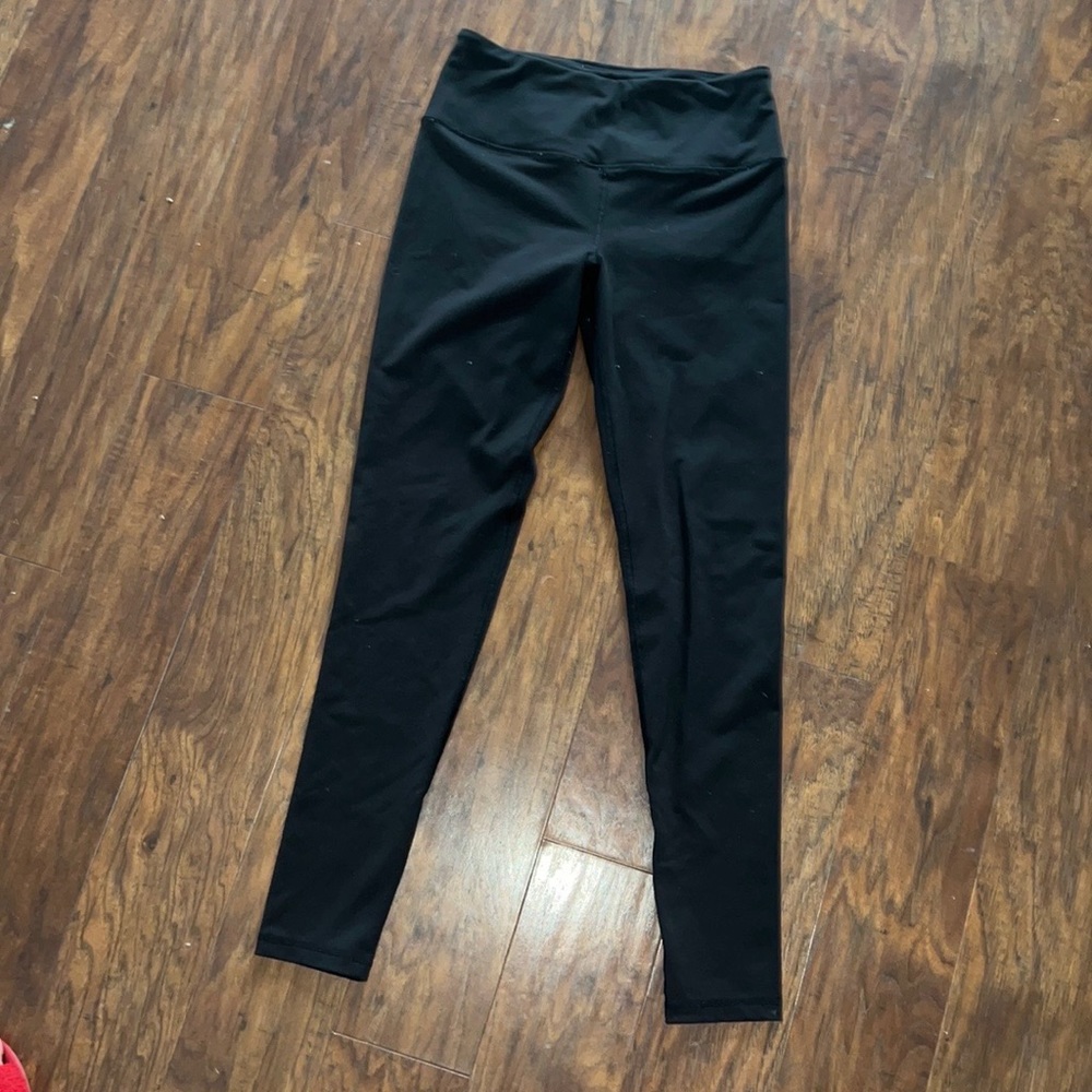 Victoria’s Secret Sport leggings